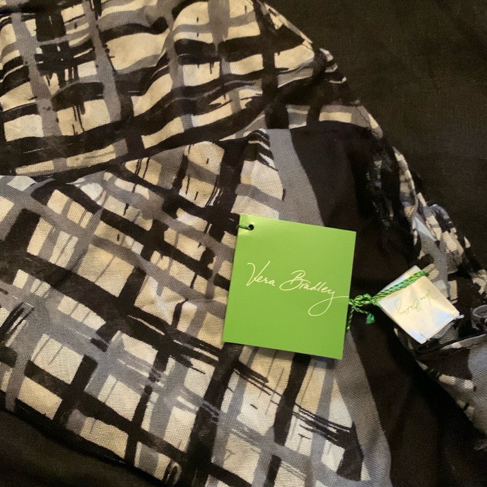 Vera Bradley black & white scarf